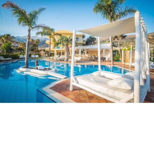 Parthenis Hotel & Suites