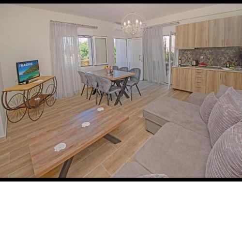 Pasithea House