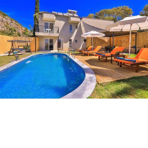 Patara'da 4 Kişilik Muhafazakar Denize Yakın Villa