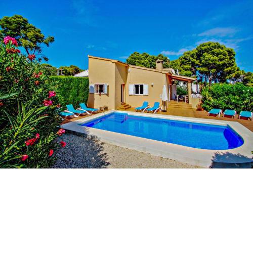 Paula - holiday home with private swimming pool in Benissa