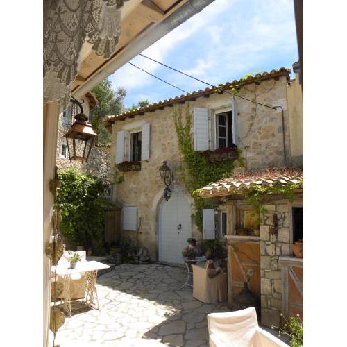 Pavezzo Country Retreat