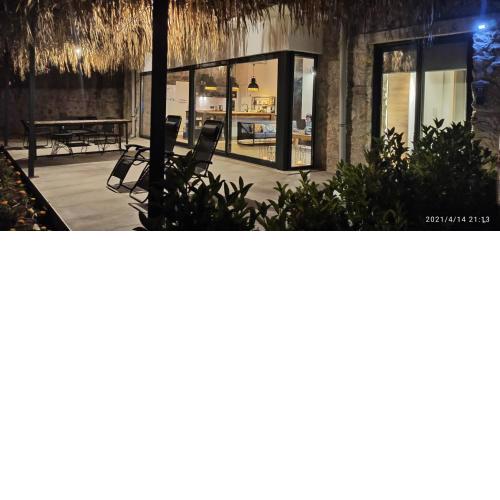 Payam Stone House