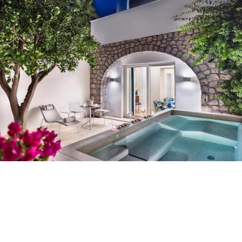 Pazziella Garden & Suites