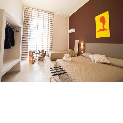 PC Boutique H Napoli Centro, by ClaPa Group