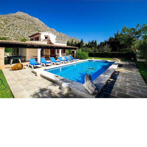Peace and relax at 10m walking to Port Pollensa Special Prices Car Hire for guests