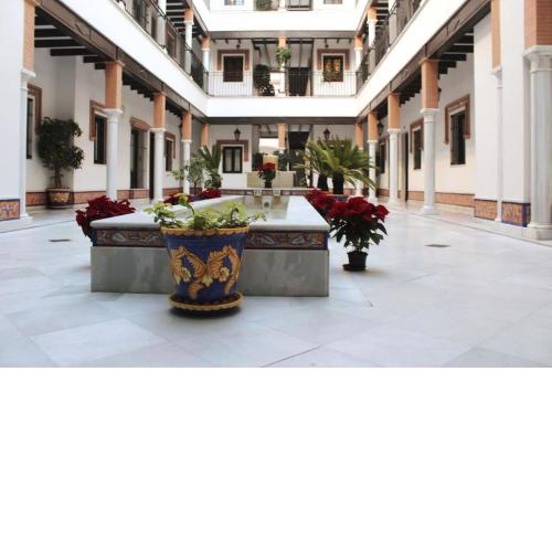 Peaceful Double Bedroom Apartment in City Centre
