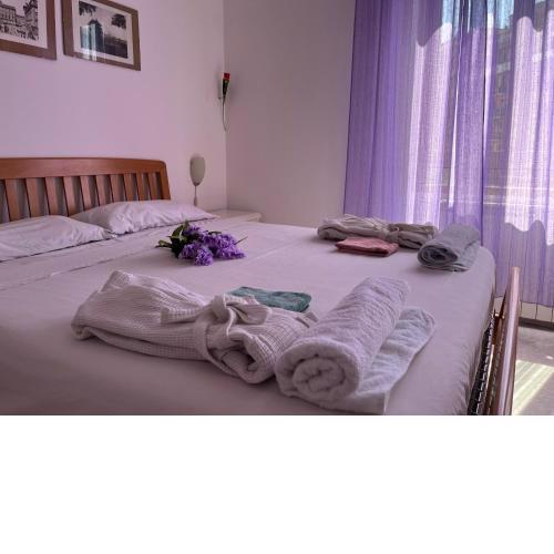 Peaceful family apartment, near metro