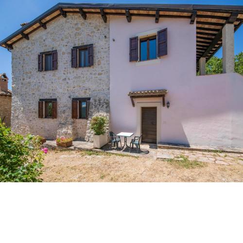 Peaceful Holiday Home in Sellano with private pool and garden