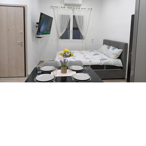 Peaceful Oasis Studio near Metro and Tram Stations