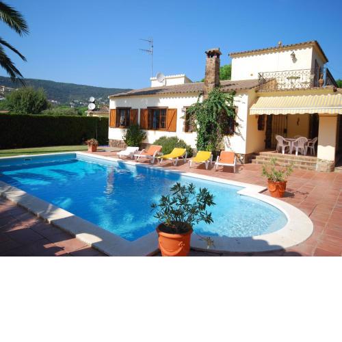 Peaceful Villa in Calonge Spain with Swimming Pool