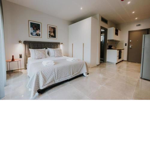 Pearl Apartel B1