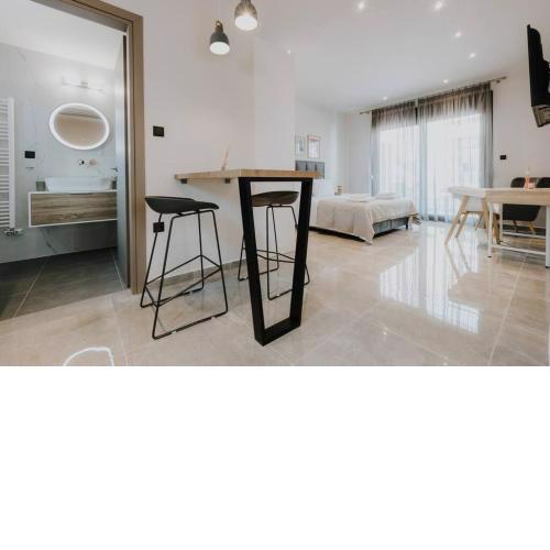 Pearl Apartel B5