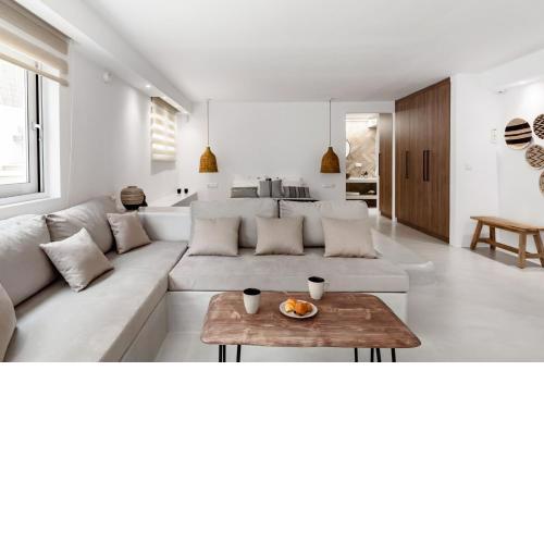 Pebble, Luxury Suite by the Sea