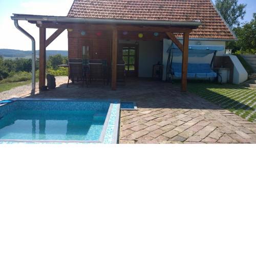 Pécsely apartman