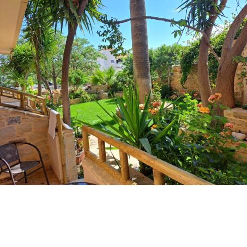 Pension Aretoussa
