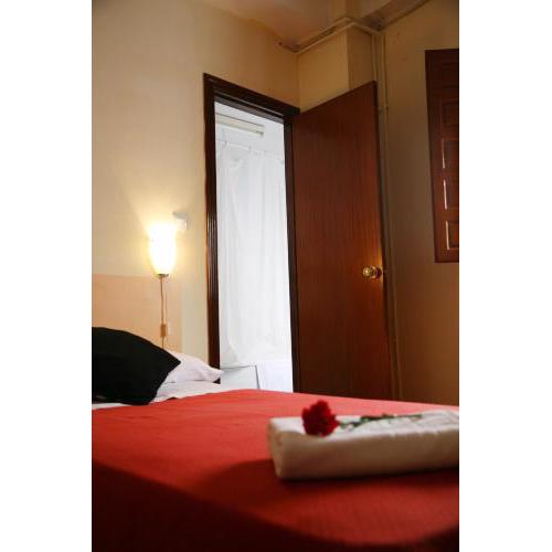 Pensión Duquesa Bed & Breakfast