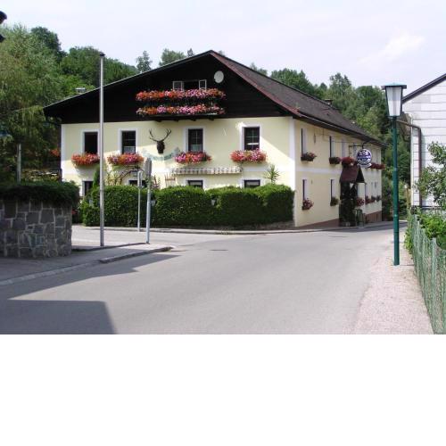 Pension Landhaus Ingrid B&B