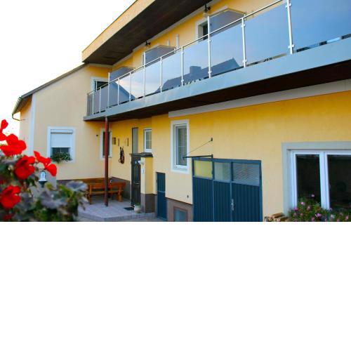 Pension Seeblick Latzko