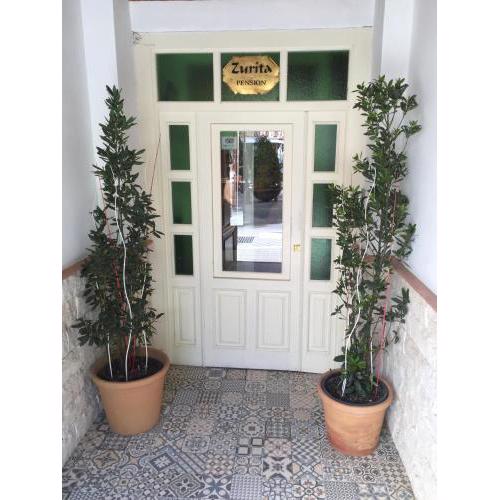 Pension Zurita