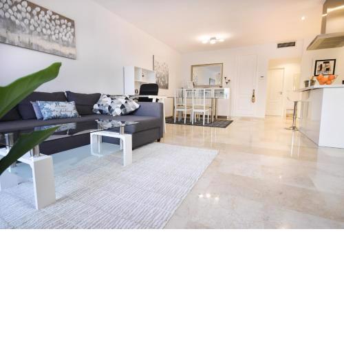 Penthouse Balcones del Lago Istán Marbella
