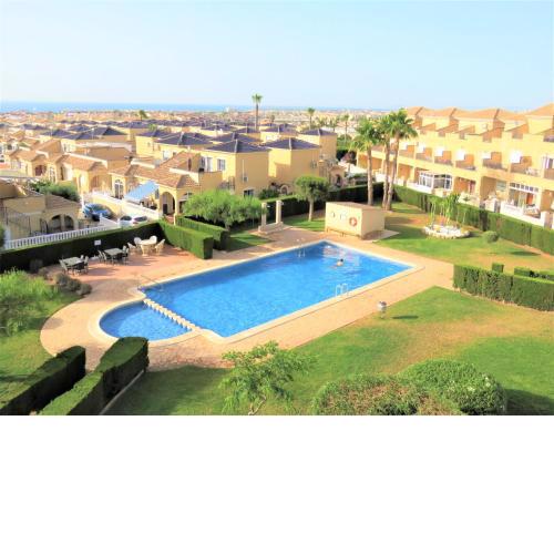 PENTHOUSE BELLAVISTA with SEA VIEWS