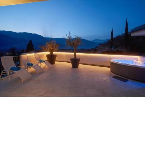 Penthouse & Garden - luxury apartment