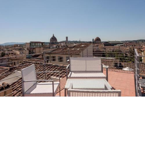 PENTHOUSE HILIFE amazing panoramic terrace of Florence!-hosted by Sweetstay