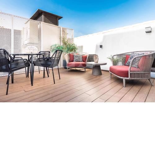 Penthouse suite with rooftop in the heart of Malaga