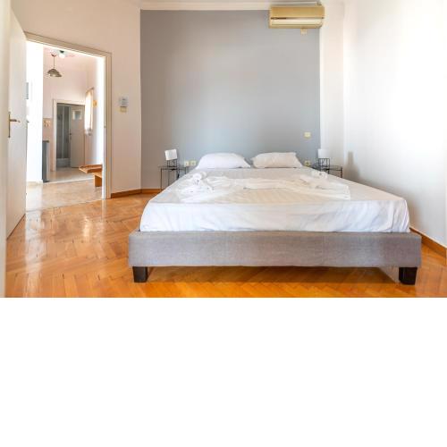 Penthouse Under Acropolis Hill