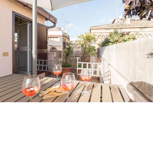 Penthouse with Terrace in the Heart of Rome