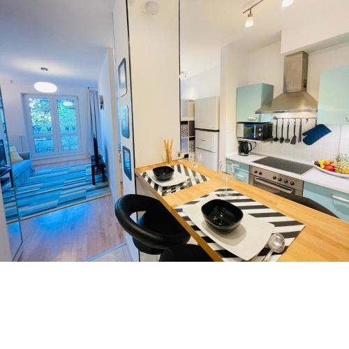 Peony Holló Apartment - Free Parking