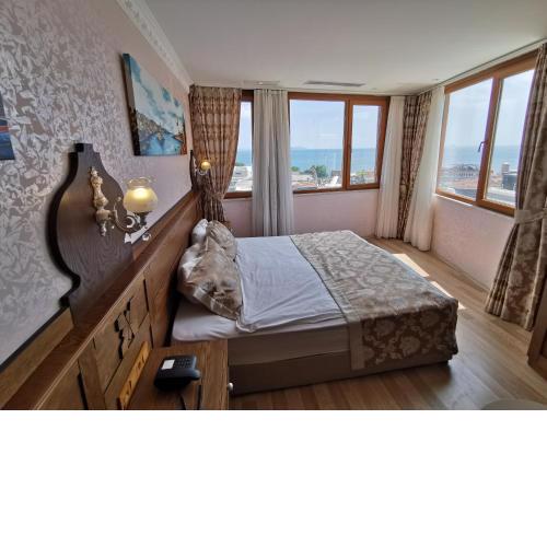 Perapolis Hotel