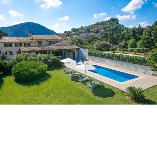 Perfect location! A country villa without leaving Pollensa. Special Price Car Hire for our guests