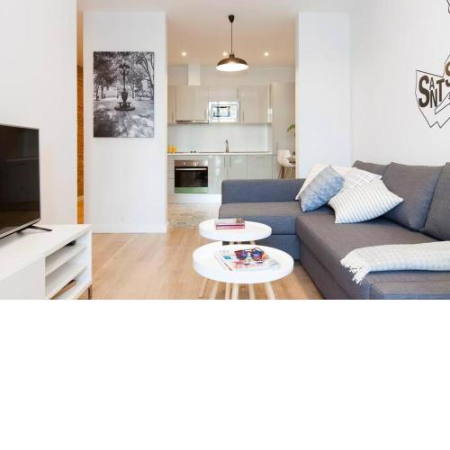 Perfectly located 4bed 4bath apartment in Barcelona 1 2