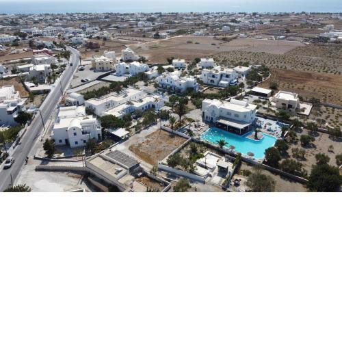 Perissa Hotel