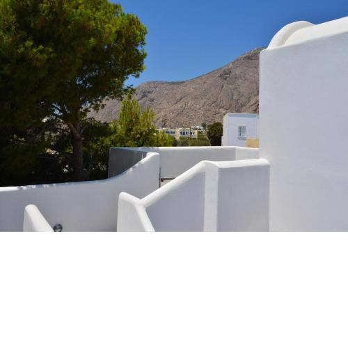 perissa playa rooms