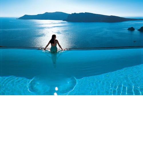 Perivolas Hotel