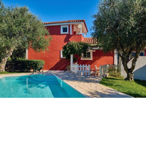 Periyiali Villas