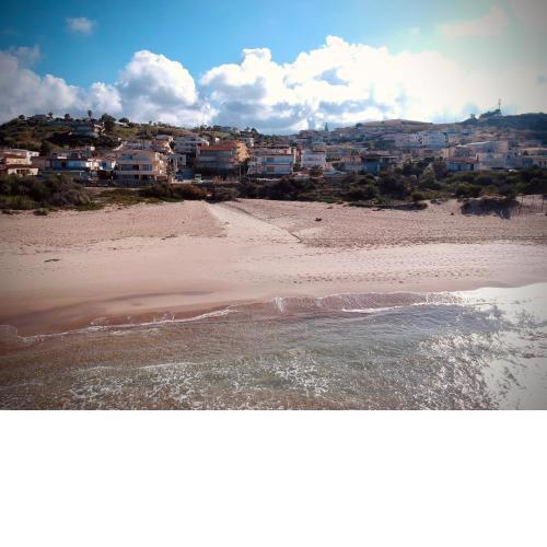 Perla Mare Home ; on the beach, wifi, tv, air c.