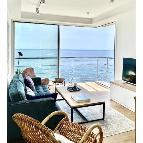 Perla Torremuelle Front Line Duplex