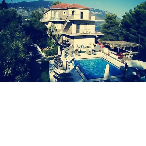 Pessada Bay Studios and Apartments