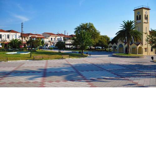 Petalidi Square