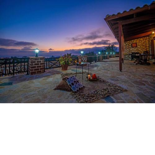 Petia's cottage house w/ stunning sunset*sea view