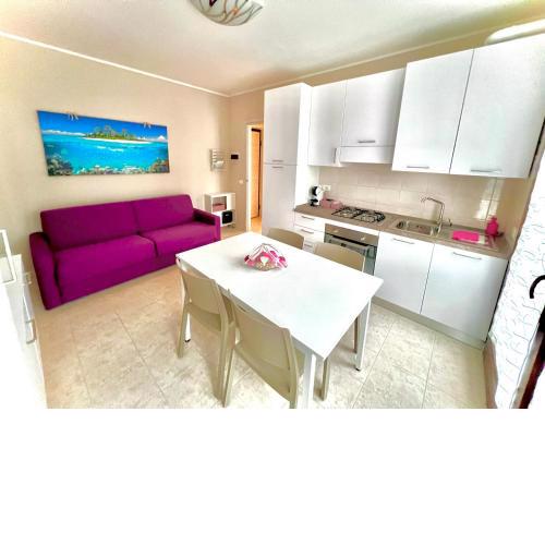 PETITE MAISON