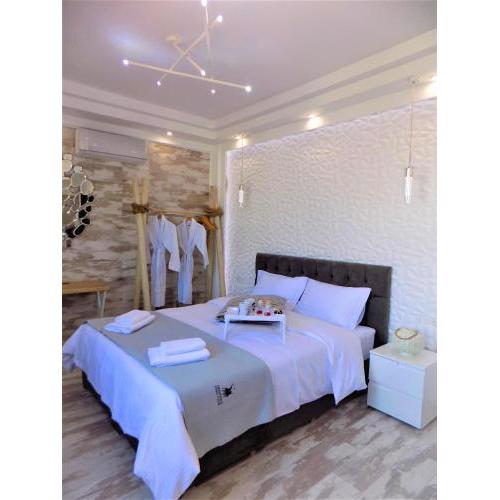 Petite Palace Aristotelous 8