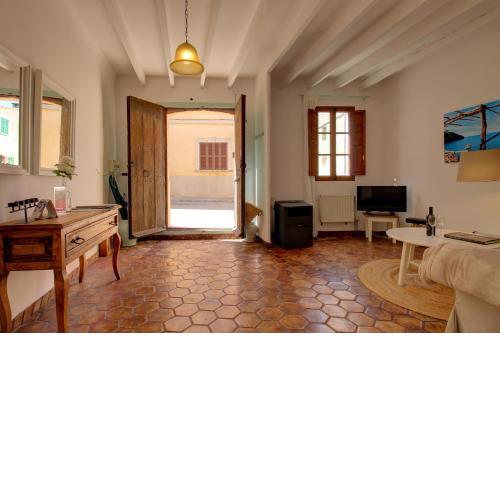 Petra Holiday Home