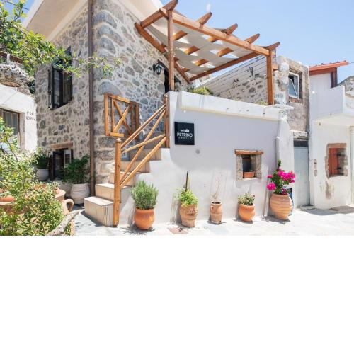 Petrino House in Mirthios