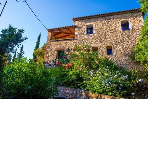 Petromanos, a unique place with dreamy sunsets!