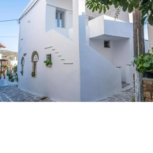 PG House in Kalloni Village - Tinos