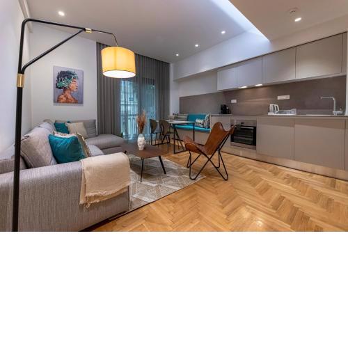 Phaedrus Living City Center Lux Flat Kolonaki